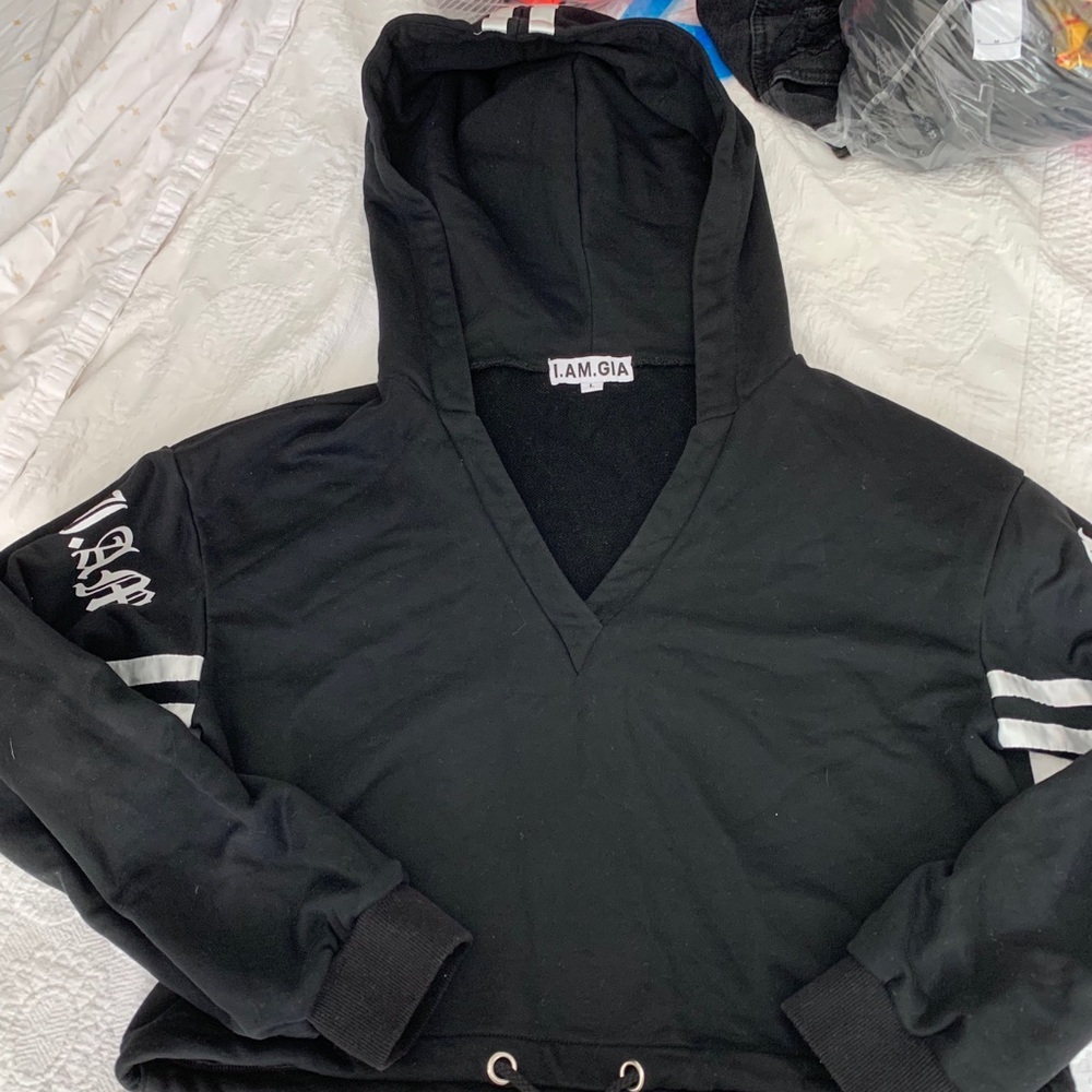 i am gia cropped hoodie